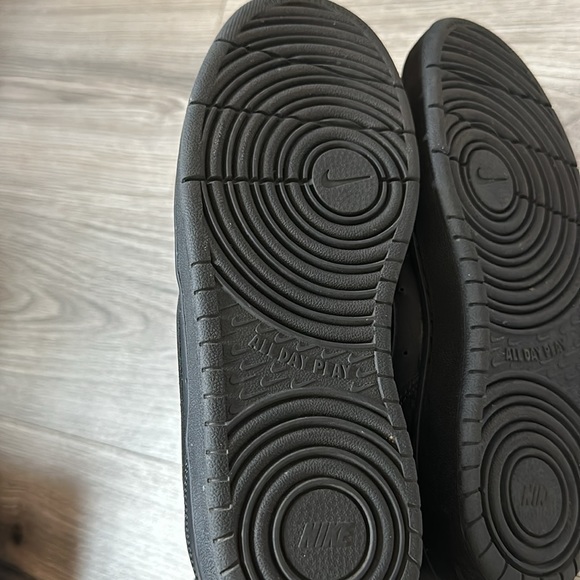 To tight - Picture 3 of 3